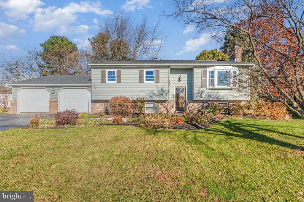 1269 ROUSH RD, Hummelstown, PA 17036