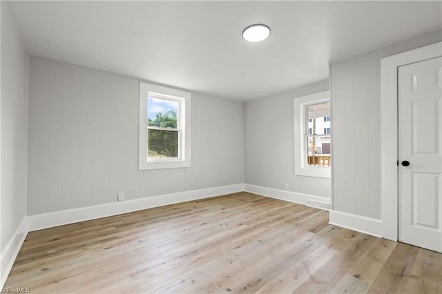 511 N Dunleith Avenue, Winston-salem, NC 27101