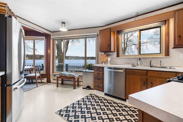 11247 Colony, Pinckney, MI 48169