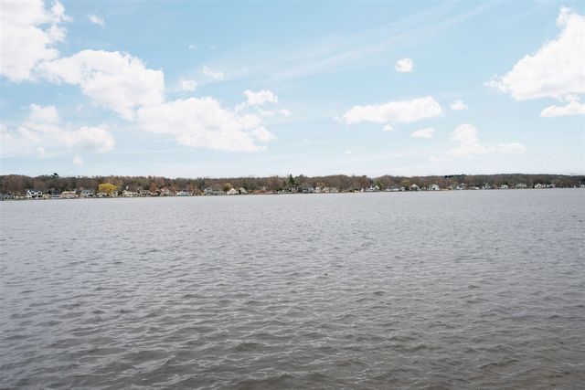 11247 Colony, Pinckney, MI 48169