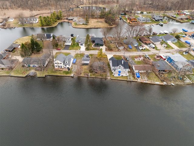 11247 Colony, Pinckney, MI 48169