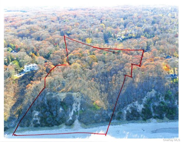 2788 Wading River Road, Wading River, NY 11792