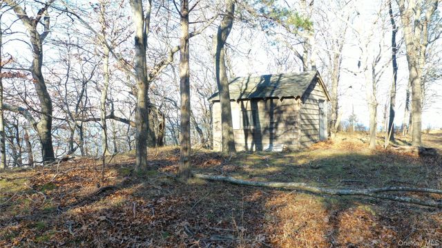 2788 Wading River Road, Wading River, NY 11792