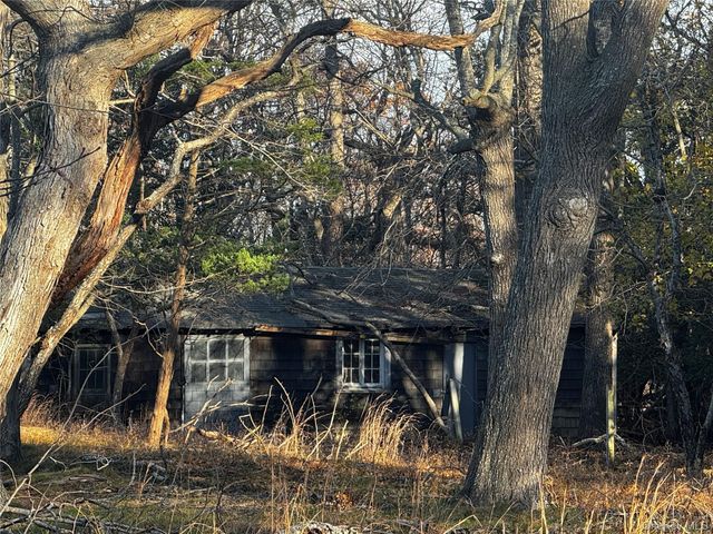 2788 Wading River Road, Wading River, NY 11792