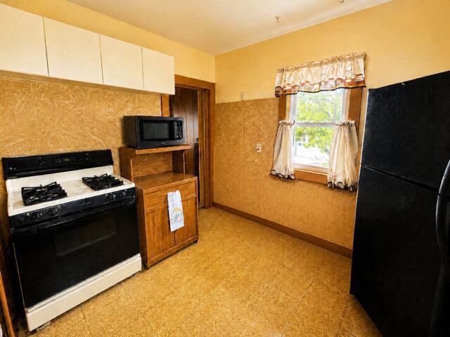 5018 33rd AVENUE, Kenosha, WI 53144