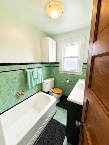 5018 33rd AVENUE, Kenosha, WI 53144
