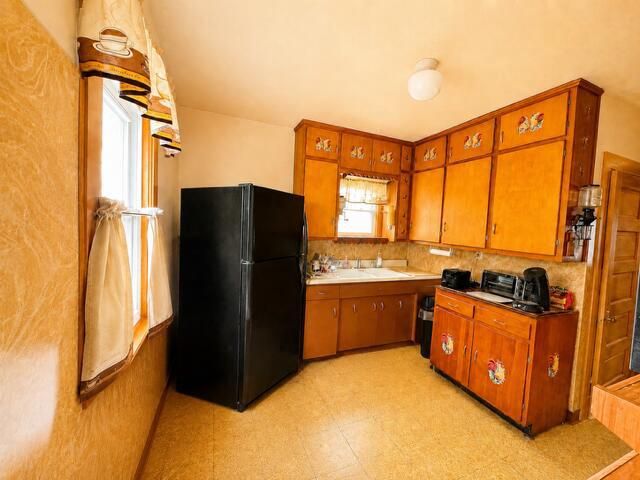 5018 33rd AVENUE, Kenosha, WI 53144