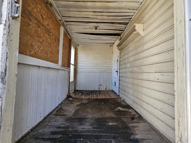 3793 SMITH MOUNTAIN LAKE PKWY, Huddleston, VA 24104