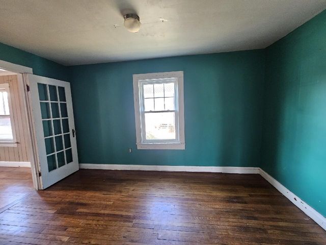 3793 SMITH MOUNTAIN LAKE PKWY, Huddleston, VA 24104