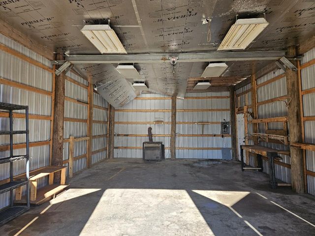 3793 SMITH MOUNTAIN LAKE PKWY, Huddleston, VA 24104