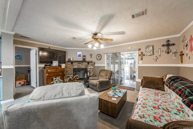 6118 Gribble Road, Jacksonville, AR 72076