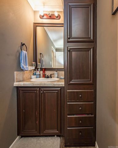 6118 Gribble Road, Jacksonville, AR 72076