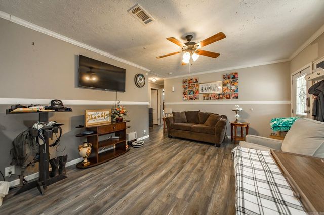 6118 Gribble Road, Jacksonville, AR 72076