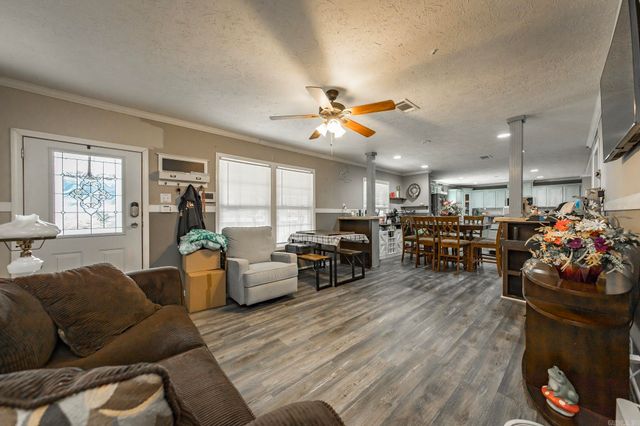 6118 Gribble Road, Jacksonville, AR 72076