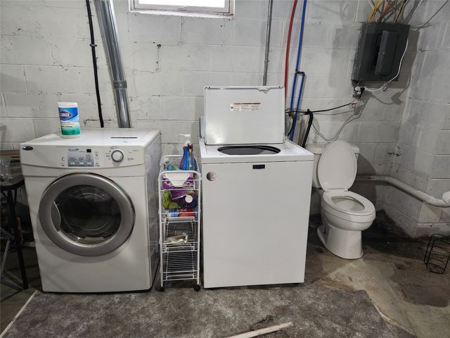 918 W Washington Street, Knoxville, IA 50138