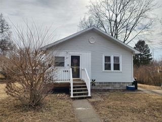 918 W Washington Street, Knoxville, IA 50138