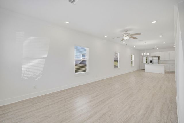 139 Date Palm Lane, Freeport, FL 32439