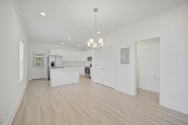 139 Date Palm Lane, Freeport, FL 32439