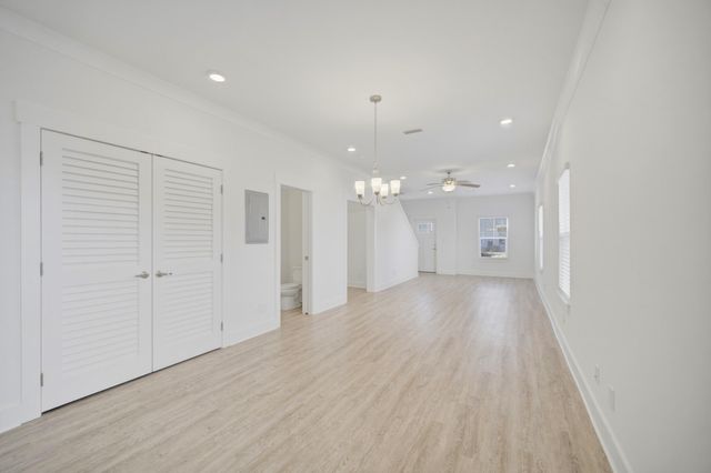 139 Date Palm Lane, Freeport, FL 32439