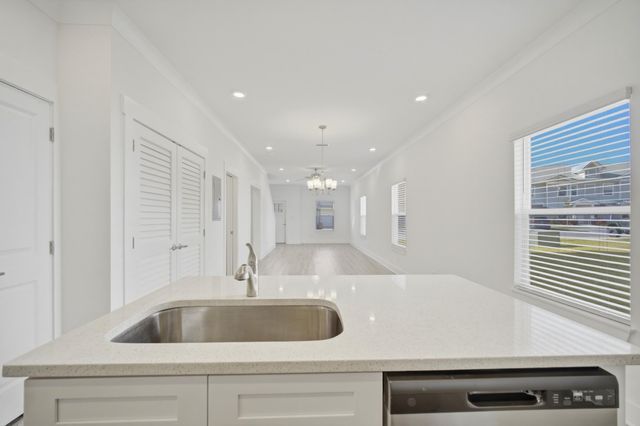 139 Date Palm Lane, Freeport, FL 32439