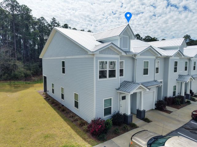 139 Date Palm Lane, Freeport, FL 32439