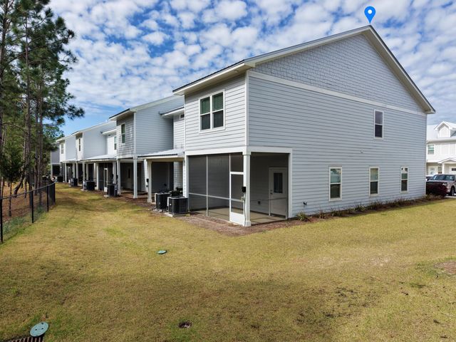 139 Date Palm Lane, Freeport, FL 32439