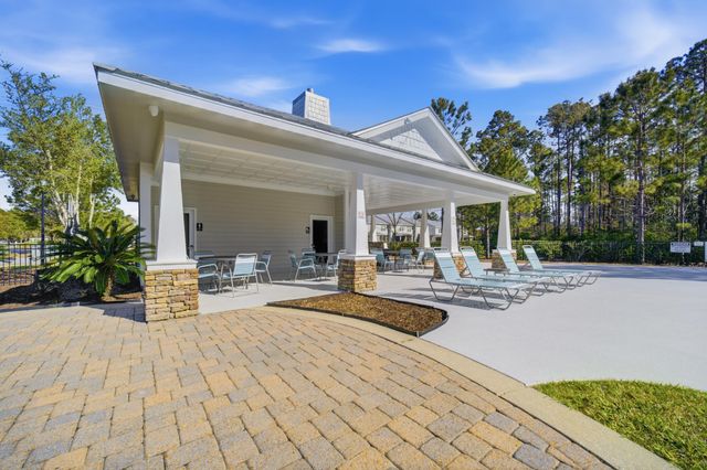 139 Date Palm Lane, Freeport, FL 32439