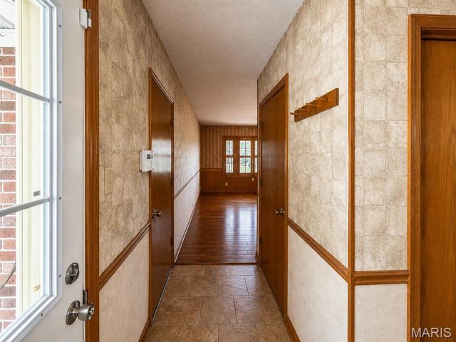 1603 Ronny Dr, De Soto, MO 63020