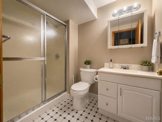 1603 Ronny Dr, De Soto, MO 63020