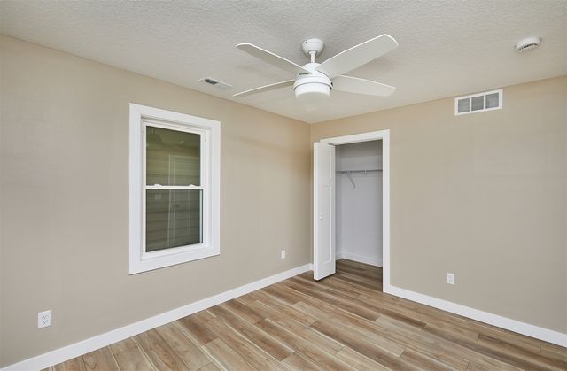 4690 NE 31st Street, Des Moines, IA 50317