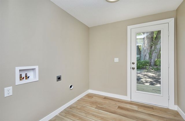 4690 NE 31st Street, Des Moines, IA 50317