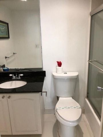 3801 S Ocean Dr 9A, Hollywood, FL 33019