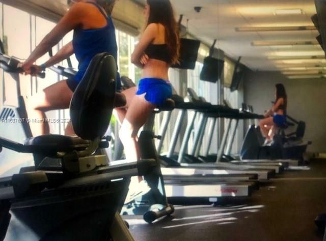 3801 S Ocean Dr 9A, Hollywood, FL 33019