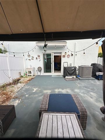 384 NW 11th Avenue 384, Florida City, FL 33034