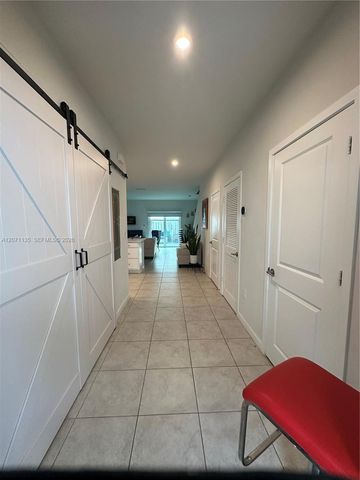 384 NW 11th Avenue 384, Florida City, FL 33034