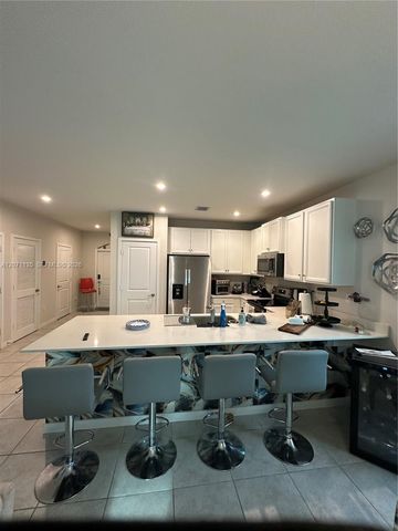 384 NW 11th Avenue 384, Florida City, FL 33034
