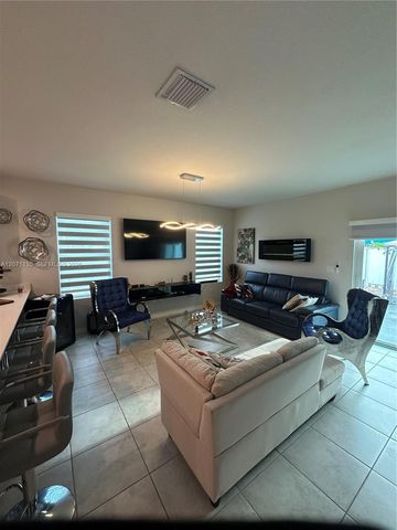 384 NW 11th Avenue 384, Florida City, FL 33034