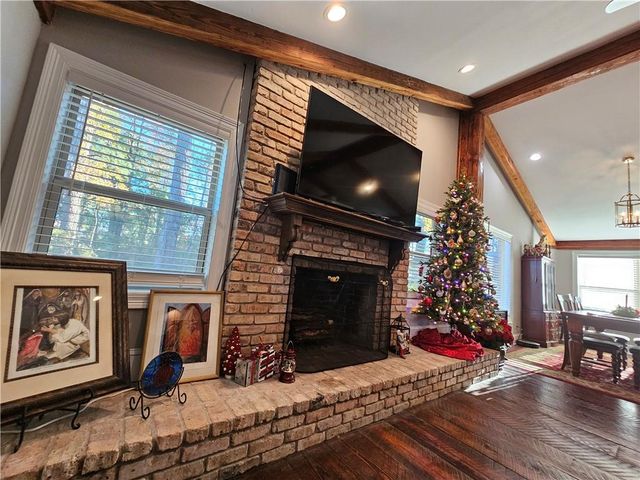 112 DEER CREEK Drive West, Pineville, LA 71360