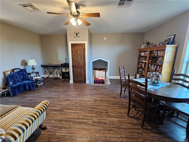 112 DEER CREEK Drive West, Pineville, LA 71360