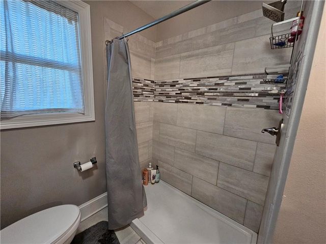 112 DEER CREEK Drive West, Pineville, LA 71360