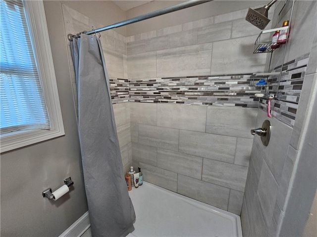 112 DEER CREEK Drive West, Pineville, LA 71360