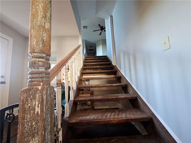 112 DEER CREEK Drive West, Pineville, LA 71360