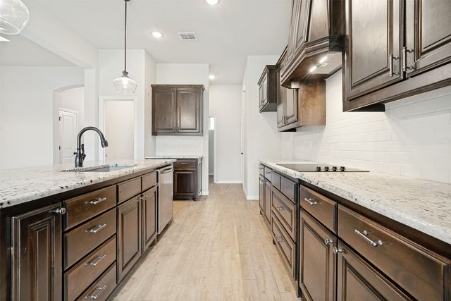 1013 Finney Drive, Weatherford, TX 76085