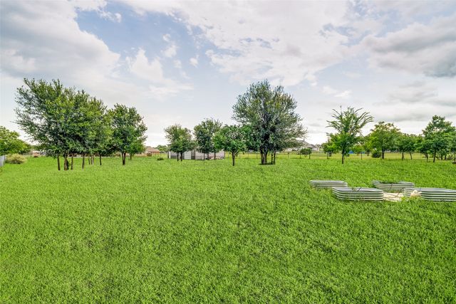 1013 Finney Drive, Weatherford, TX 76085