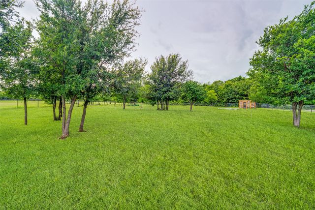 1013 Finney Drive, Weatherford, TX 76085