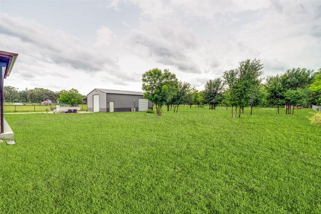 1013 Finney Drive, Weatherford, TX 76085