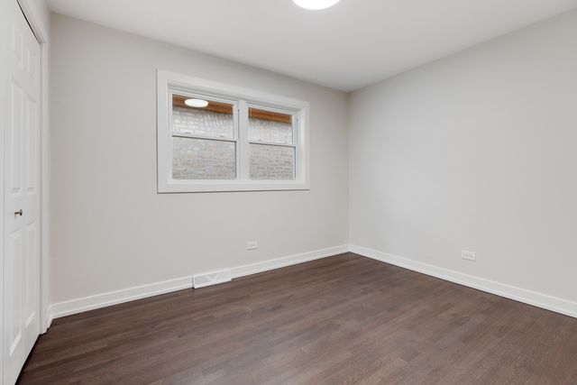 4933 N Keeler Avenue, Chicago, IL 60630
