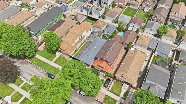 4933 N Keeler Avenue, Chicago, IL 60630