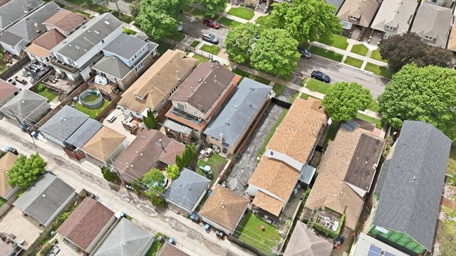 4933 N Keeler Avenue, Chicago, IL 60630