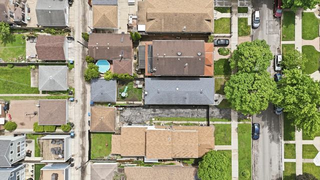 4933 N Keeler Avenue, Chicago, IL 60630